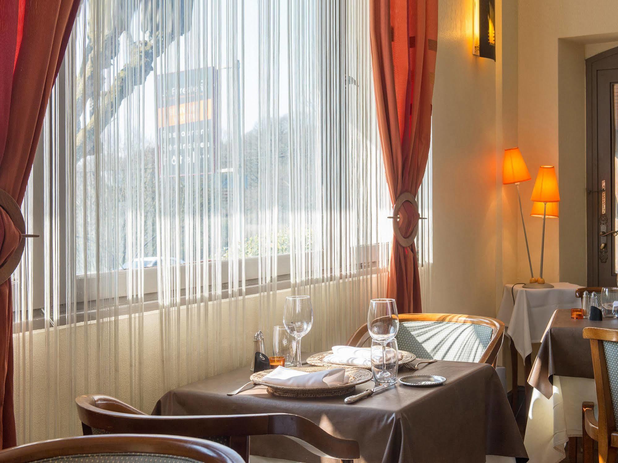 Hotel Restaurant Seminaires La Foresterie 르망 외부 사진
